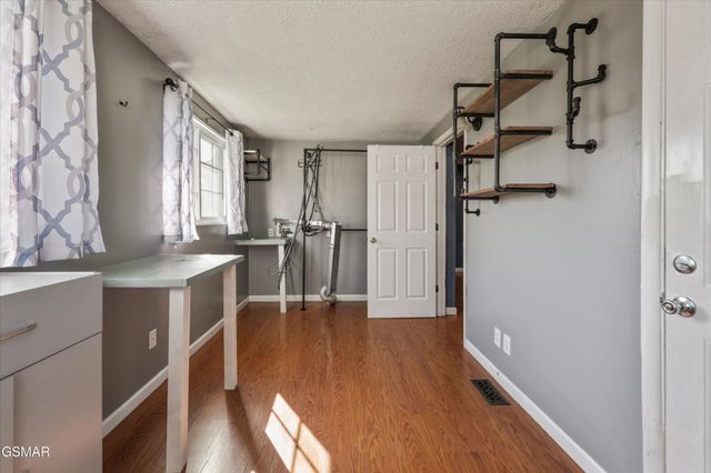1356 Bluegrass Road, Sevierville, TN 37862