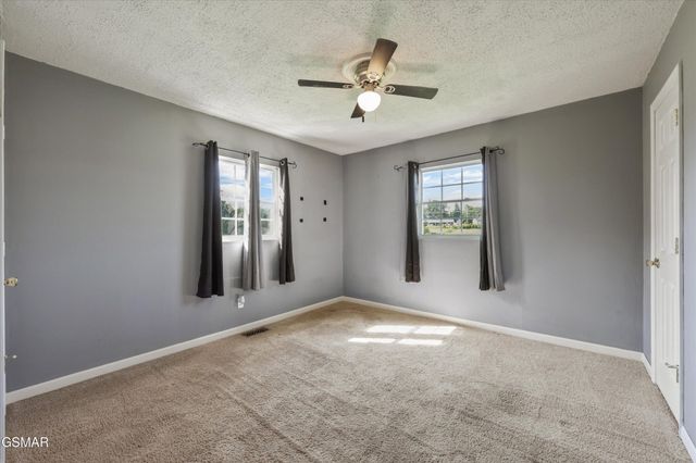 1356 Bluegrass Road, Sevierville, TN 37862