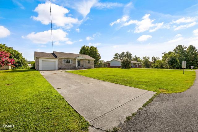 1356 Bluegrass Road, Sevierville, TN 37862