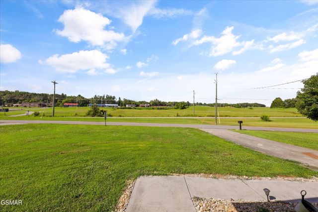 1356 Bluegrass Road, Sevierville, TN 37862