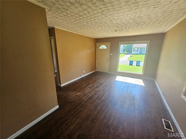 10308 Galloway Drive, St Louis, MO 63137