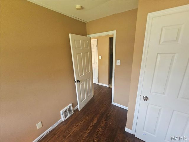 10308 Galloway Drive, St Louis, MO 63137