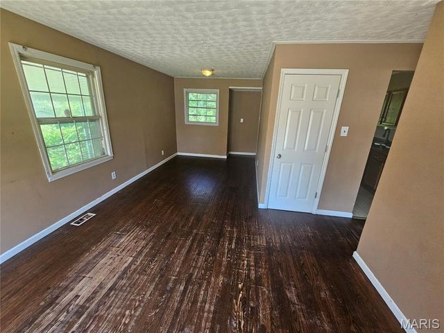 10308 Galloway Drive, St Louis, MO 63137