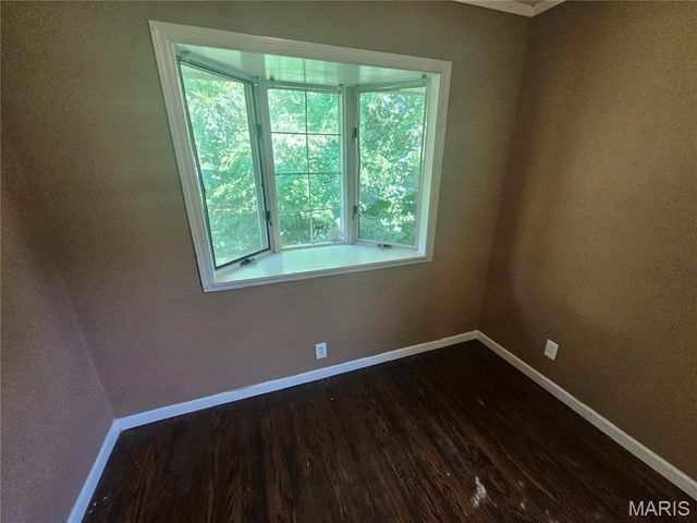 10308 Galloway Drive, St Louis, MO 63137