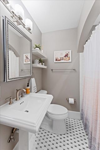 3303 Claramont Avenue, Cincinnati, OH 45209