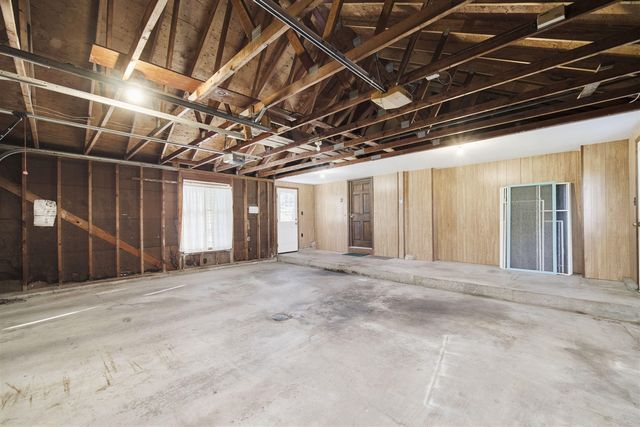 714 Harbor Drive, Manistee, MI 49660