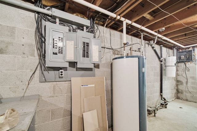 714 Harbor Drive, Manistee, MI 49660