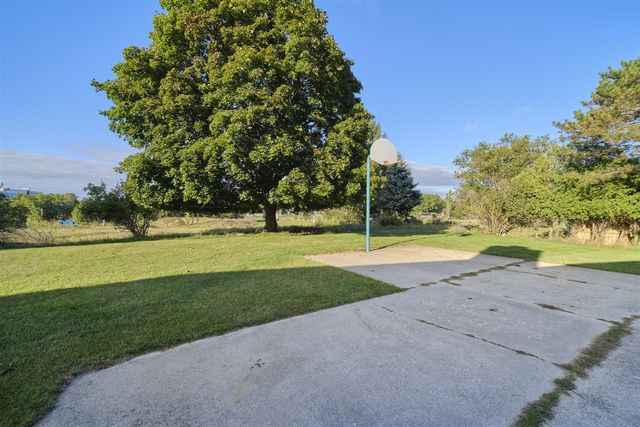 714 Harbor Drive, Manistee, MI 49660