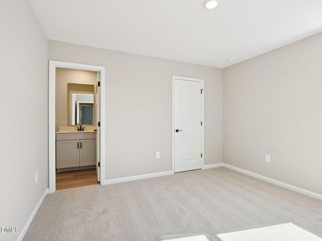 322 Barrow Meadows Drive, Zebulon, NC 27597