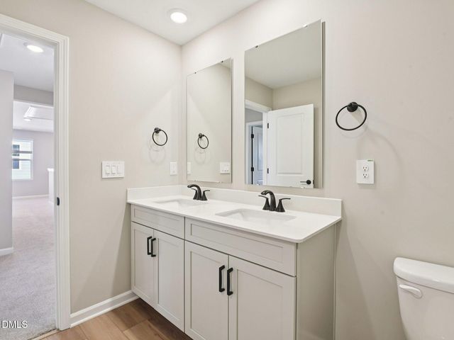 322 Barrow Meadows Drive, Zebulon, NC 27597