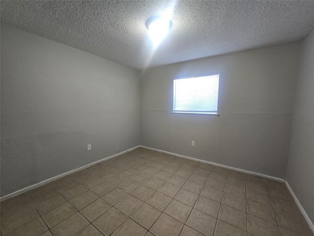 911 Avenue K 9, Galveston, TX 77550