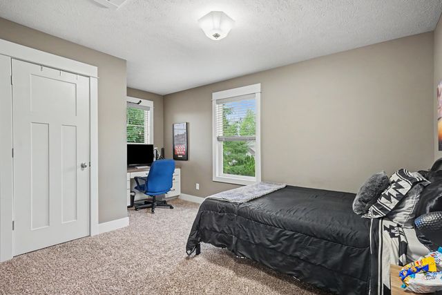17155 Birchview Drive, Nunica, MI 49448