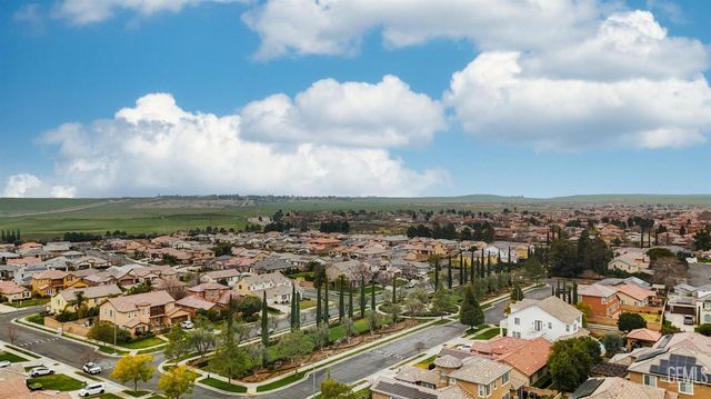 5206 Village Green Lane, Bakersfield, CA 93306