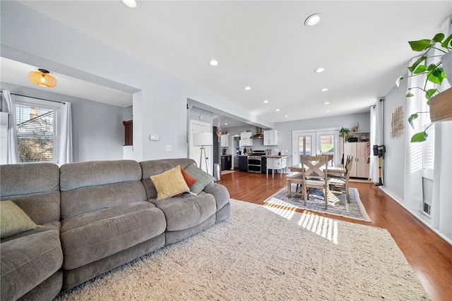 449 Elwyn Ave, Springdale Boro, PA 15144