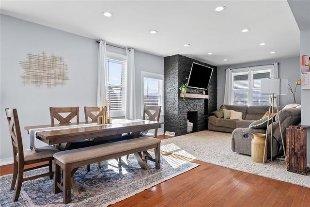 449 Elwyn Ave, Springdale Boro, PA 15144