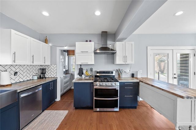 449 Elwyn Ave, Springdale Boro, PA 15144