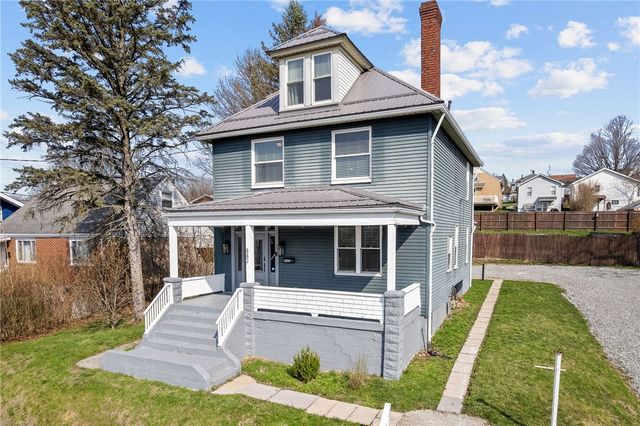 449 Elwyn Ave, Springdale Boro, PA 15144
