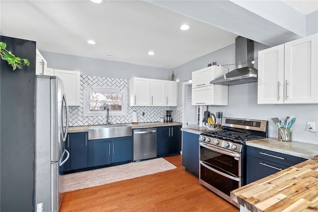 449 Elwyn Ave, Springdale Boro, PA 15144