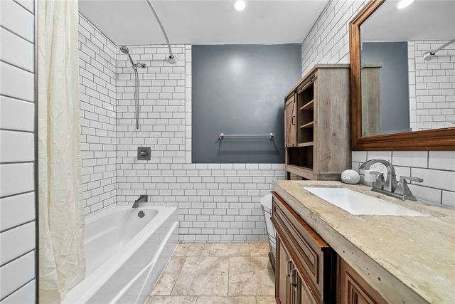 449 Elwyn Ave, Springdale Boro, PA 15144