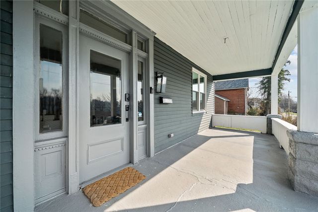 449 Elwyn Ave, Springdale Boro, PA 15144