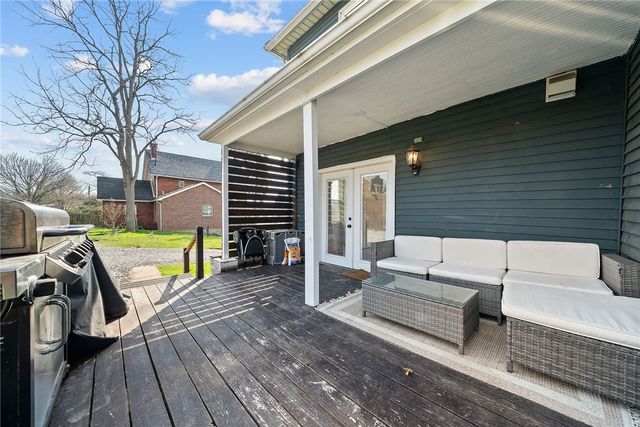 449 Elwyn Ave, Springdale Boro, PA 15144