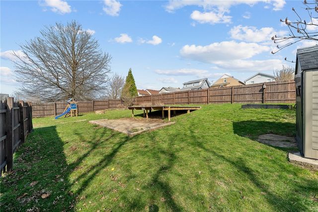 449 Elwyn Ave, Springdale Boro, PA 15144