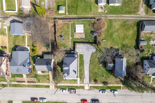 449 Elwyn Ave, Springdale Boro, PA 15144