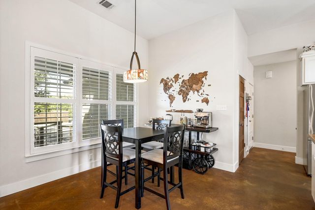 10105 Little Creek CIR, Dripping Springs, TX 78620