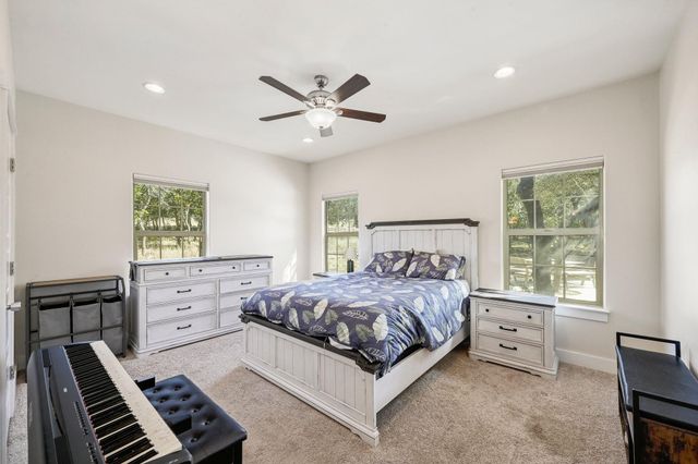 10105 Little Creek CIR, Dripping Springs, TX 78620