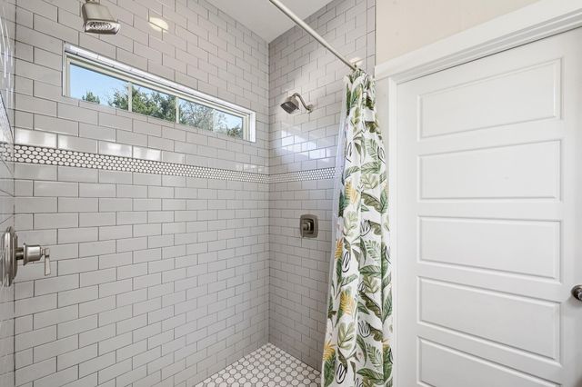 10105 Little Creek CIR, Dripping Springs, TX 78620