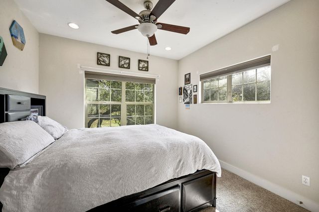 10105 Little Creek CIR, Dripping Springs, TX 78620