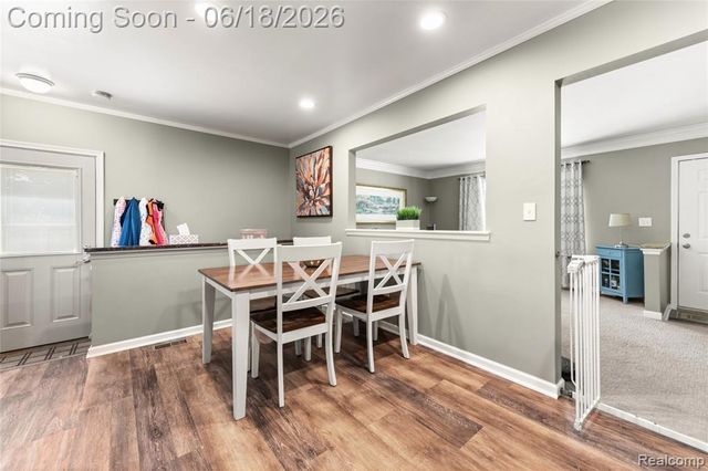 41594 Harvard Drive, Sterling Heights, MI 48313