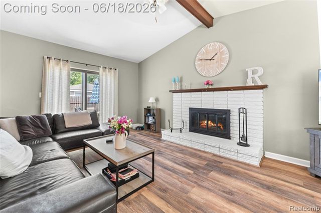 41594 Harvard Drive, Sterling Heights, MI 48313