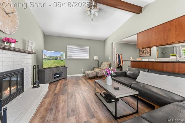 41594 Harvard Drive, Sterling Heights, MI 48313