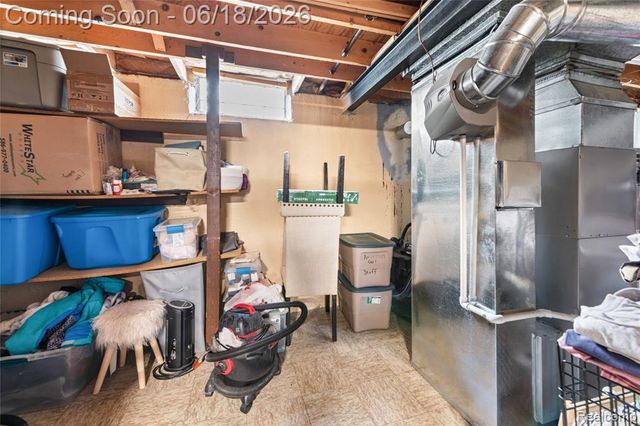 41594 Harvard Drive, Sterling Heights, MI 48313