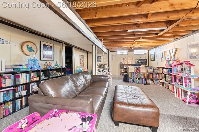 41594 Harvard Drive, Sterling Heights, MI 48313