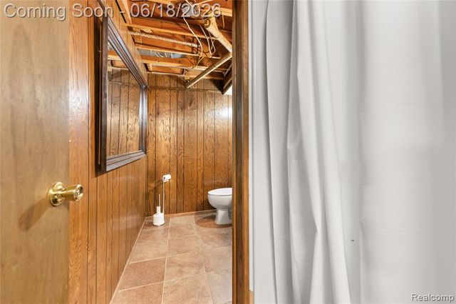 41594 Harvard Drive, Sterling Heights, MI 48313