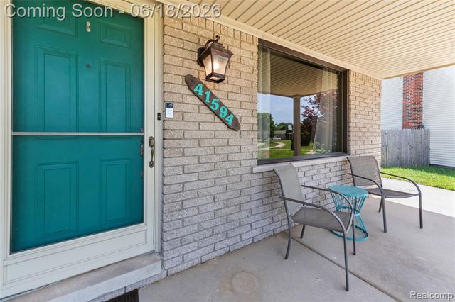 41594 Harvard Drive, Sterling Heights, MI 48313