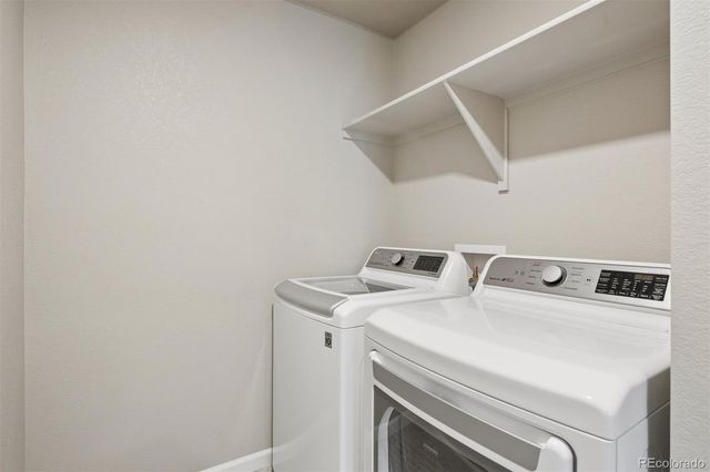 23877 E Rocky Top Avenue, Aurora, CO 80016