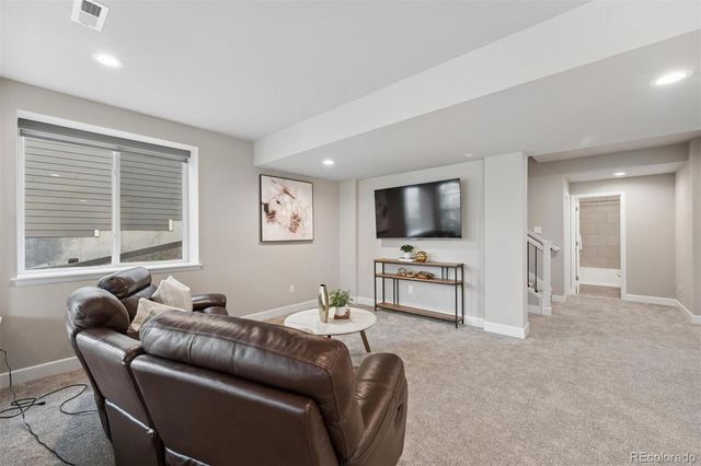 23877 E Rocky Top Avenue, Aurora, CO 80016