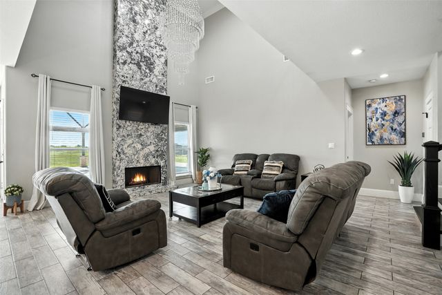 7271 Michelle Point, Krum, TX 76249