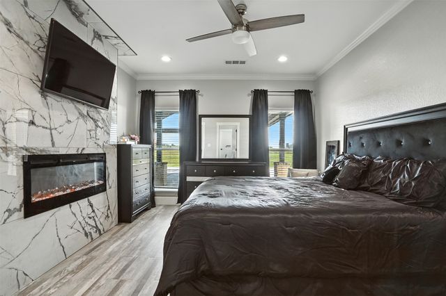 7271 Michelle Point, Krum, TX 76249