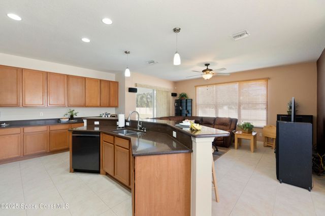 113 Wading Bird Circle SW, Palm Bay, FL 32908