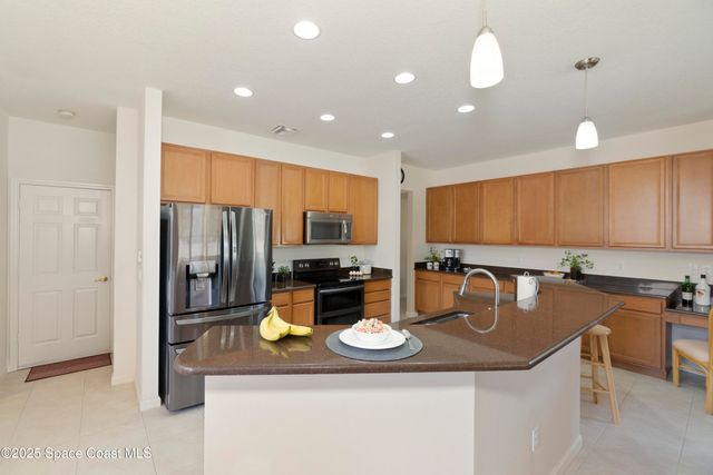 113 Wading Bird Circle SW, Palm Bay, FL 32908