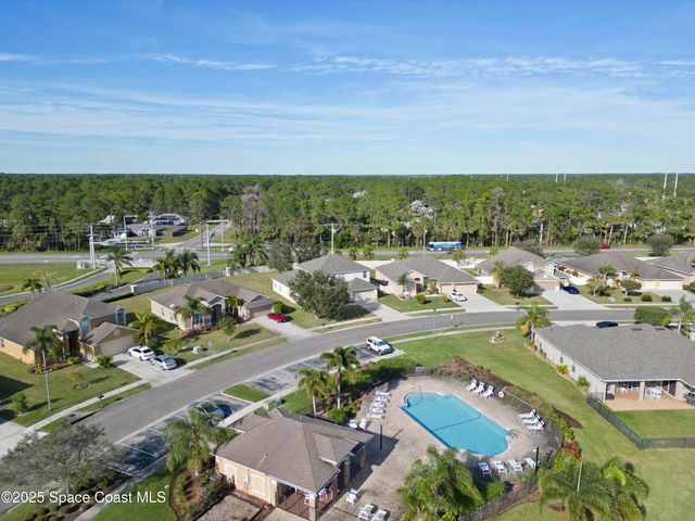 113 Wading Bird Circle SW, Palm Bay, FL 32908