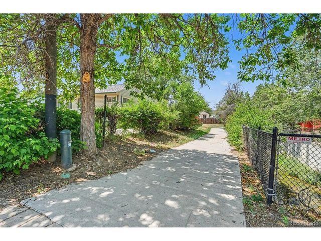 529 S Wolff St, Denver, CO 80219