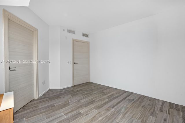 801 S Miami Ave 2805, Miami, FL 33130