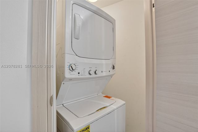 801 S Miami Ave 2805, Miami, FL 33130