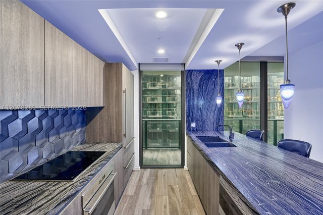 801 S Miami Ave 2805, Miami, FL 33130