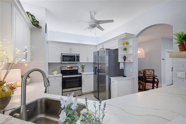 1335 Charleston Square DR 6, Naples, FL 34110